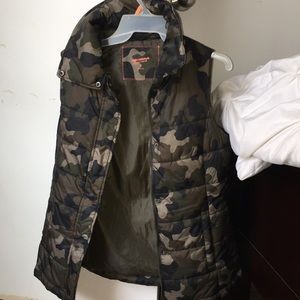 Camouflage vest